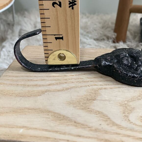 Distressed Style Cast Metal Decorative Wall Hook - Picture 14 of 17